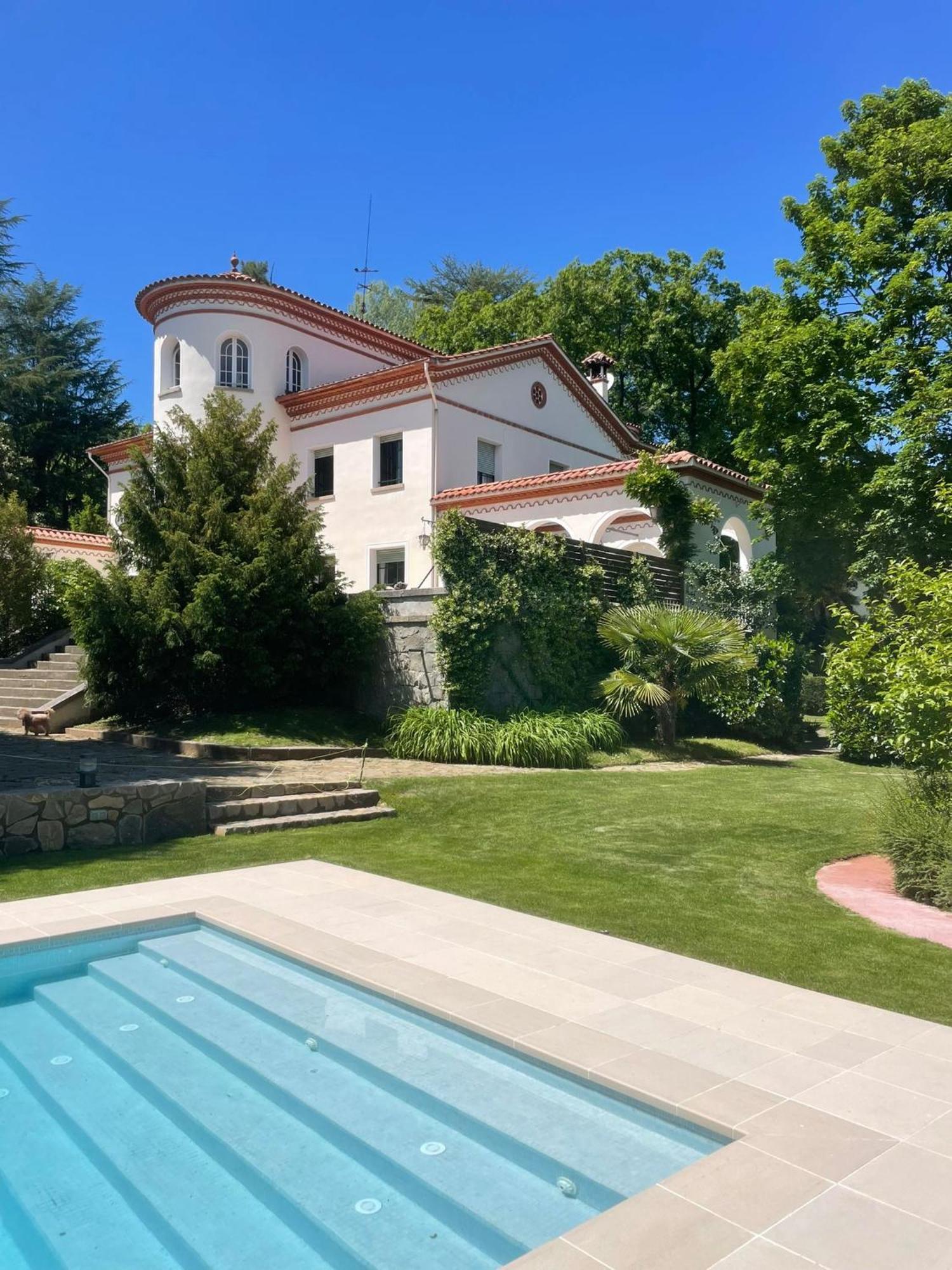 Espectacular Casa Chateau En El Centro De 올로 외부 사진